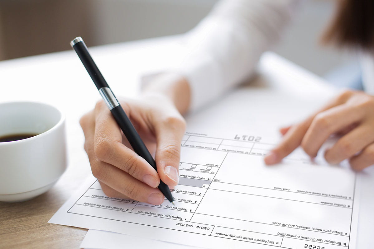 A Step-by-Step Guide to Filling Out the W-2 Form