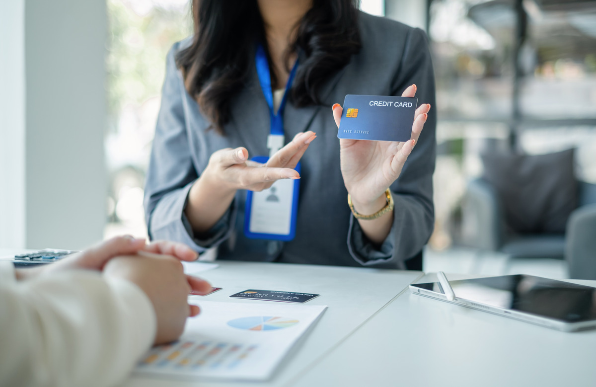 Paystubs and Creditworthiness: What Lenders Want