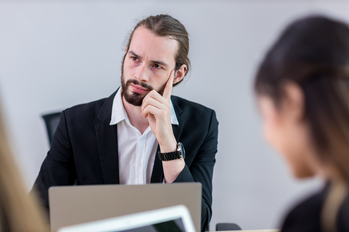 Does My Employer Have to Give Me a Paystub?