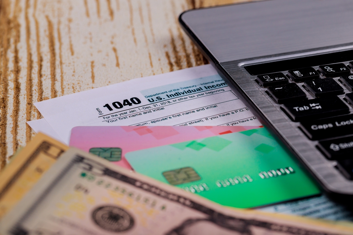 1099 Threshold Changes for 2026: What the OBBBA Means for Freelancers